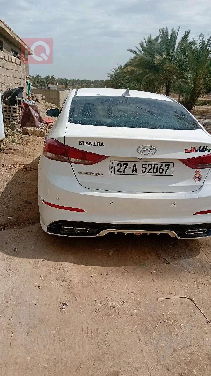 هیوندای ئەلەنترا